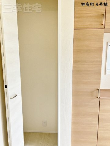 碧南市神有町4号棟の収納|玄関収納。スッキリと暮らしたいから収納設備はあればあるだけ助かりますね