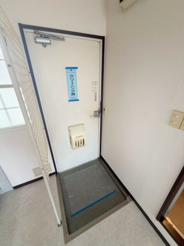 パインハイツの玄関