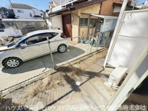 ブルージュ千駄堀の庭