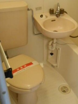 横浜市神奈川区神奈川２丁目の賃貸マンションのトイレ