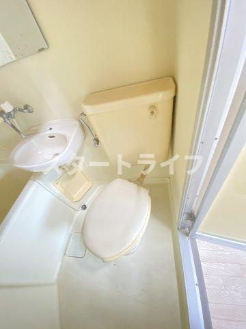 大阪市東淀川区東中島２丁目の賃貸マンションのトイレ