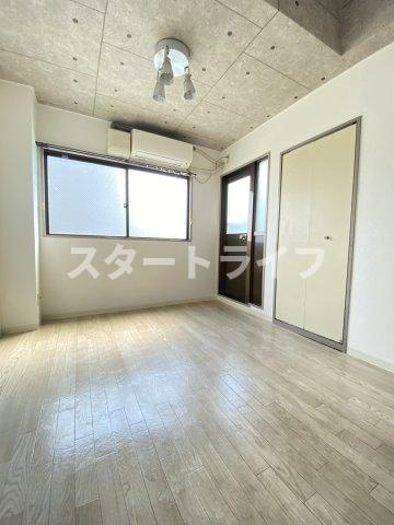 大阪市東淀川区東中島２丁目の賃貸マンションの居間・リビング