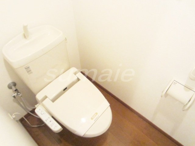 ロイヤルパークスリバーサイドのトイレ|嬉しい温水洗浄便座のトイレです★