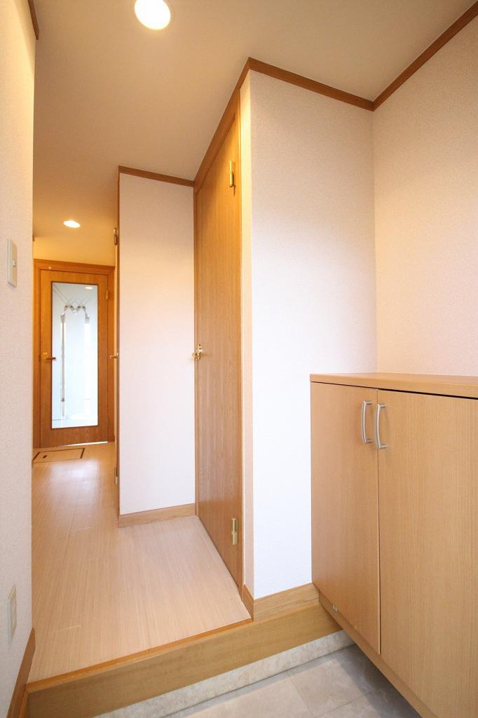 セレッソ八木の玄関|※お部屋により仕様が異なる場合があります※