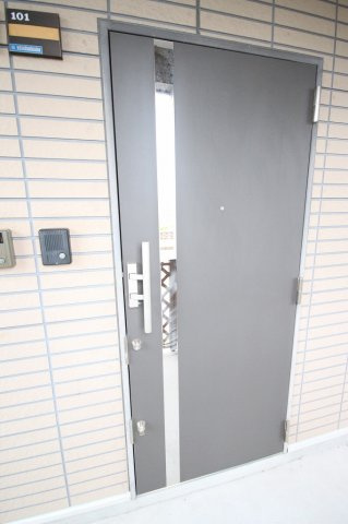 セレッソ八木の玄関