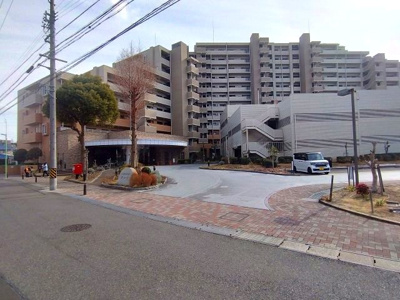 【外観】 | リーデンススクエアザ・シーズ | 外観　ご都合のよろしい日時に現地をご案内させて頂きます！是非、お問い合わせお待ちしております!!