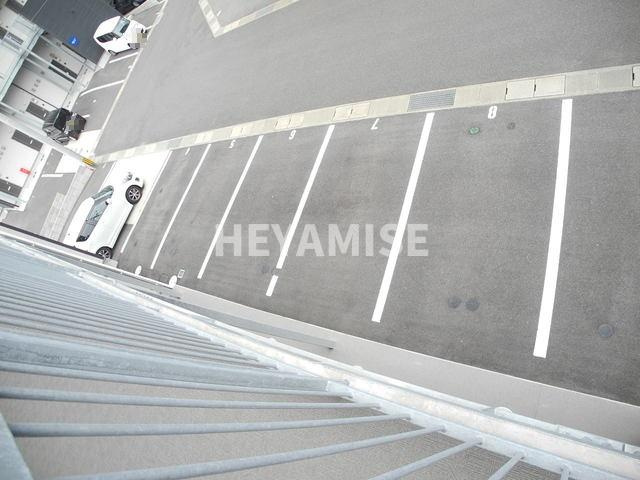 MODERN PALAZZO 諫早Primeの駐車場