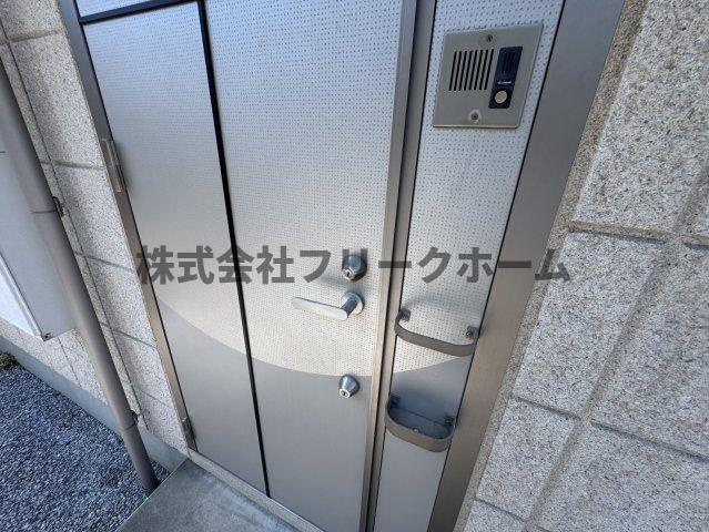 武蔵野市吉祥寺北町１丁目の賃貸マンションの玄関