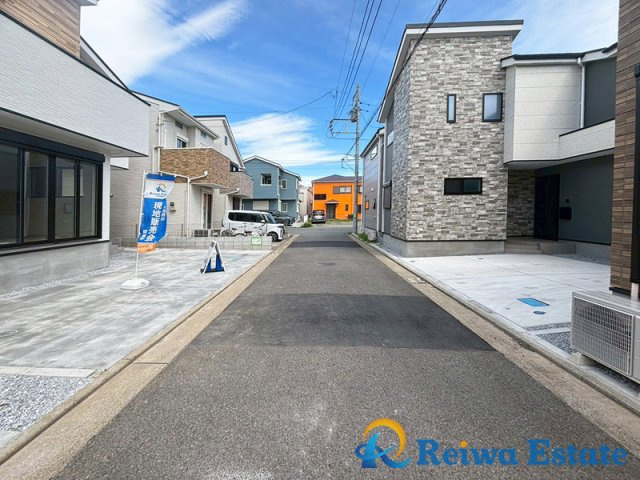 新築戸建　茅ヶ崎市矢畑3期の前面道路含む現地写真