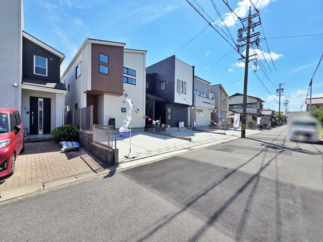 【前面道路含む現地写真】 | 半田市前田町　4号棟