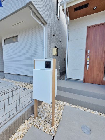 【設備】 | 半田市前田町　1号棟 | 宅配ボックス付機能門柱