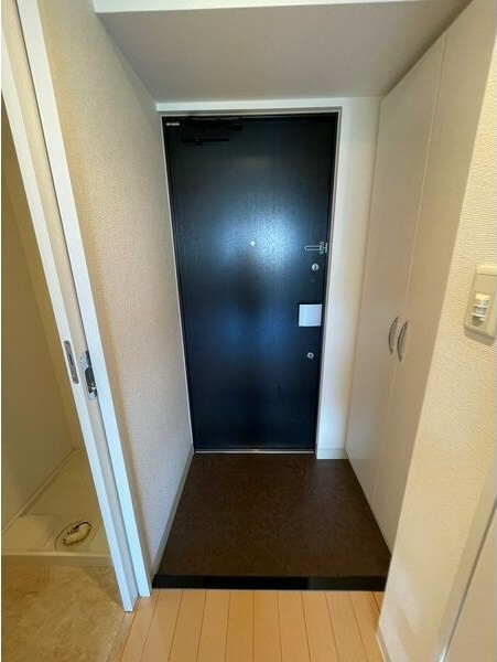 プレサンス金山グリーンパークスの玄関