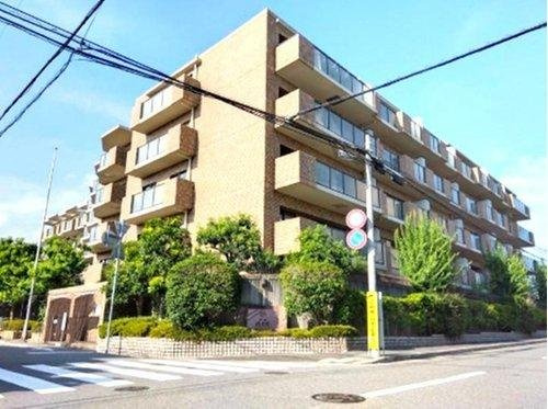 ルネ芦屋親王塚の外観|閑静な住宅地で叶える穏やかな新生活
