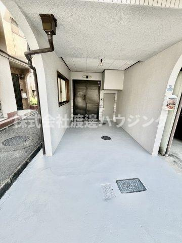 守口市大日町４丁目戸建ての駐車場
