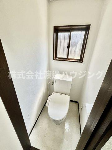 守口市大日町４丁目戸建てのトイレ