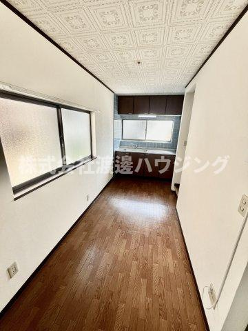守口市大日町４丁目戸建ての居間・リビング