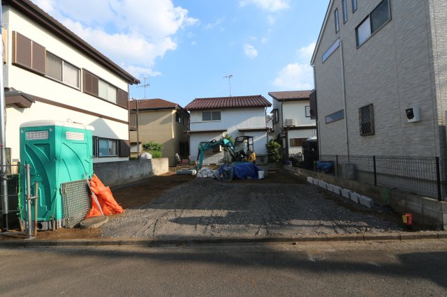【Excellent Court】 東大和市中央２期の外観|リビングイン階段と対面式キッチン。家族の自然なふれあいを重視したプラン♪