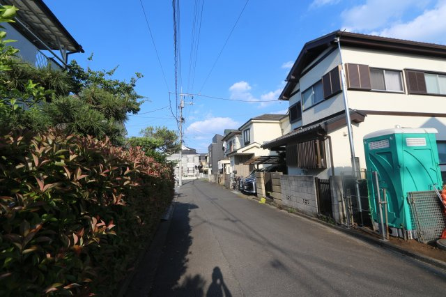 【Excellent Court】 東大和市中央２期の外観|充実の設備・仕様：LDK窓2か所に電動シャッター・全窓網戸付・全室Low-E複層ガラス他