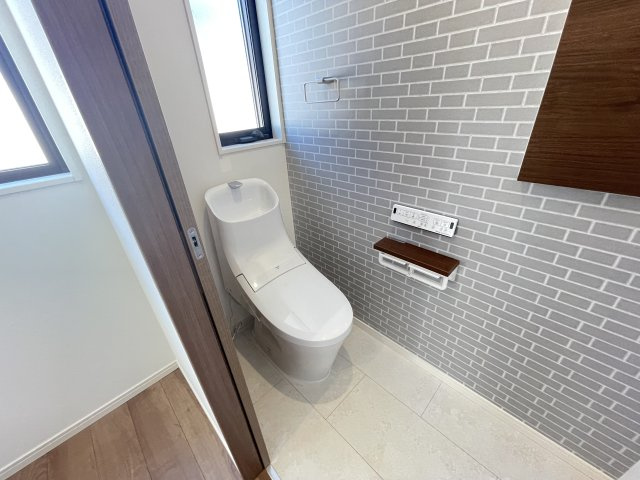 中城村伊集（全2棟）のトイレ|※同施工会社写真です　