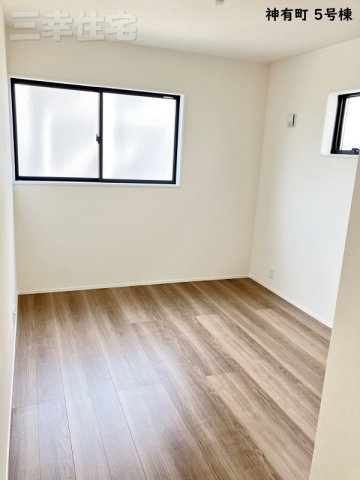 碧南市神有町5号棟の洋室|洋室5.9帖　