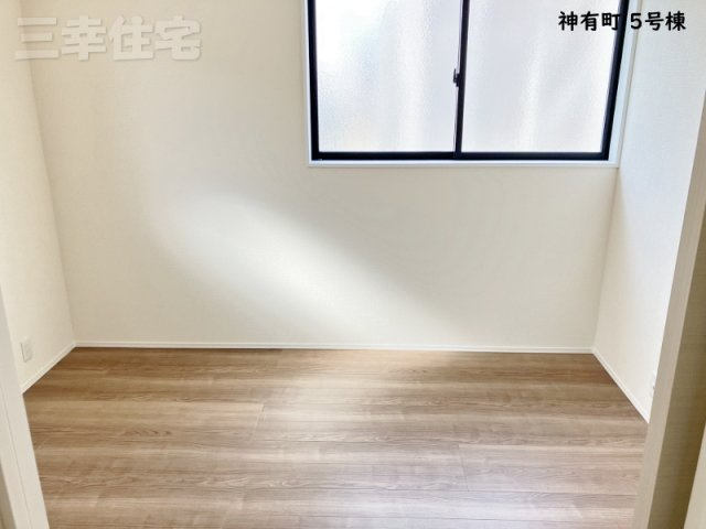 碧南市神有町5号棟の収納|洋室5.2帖