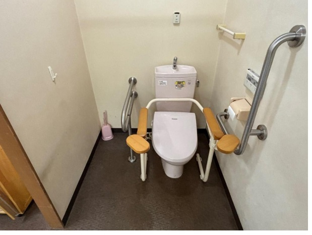 左京区岩倉忠在地町　店舗事務所