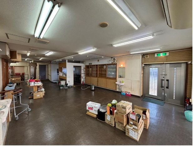 左京区岩倉忠在地町　店舗事務所