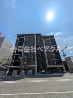 【外観】 | STANDZ西院 | 外観は落ち着いています