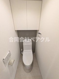 【トイレ】 | STANDZ西院 | 落ち着いた色調のトイレです