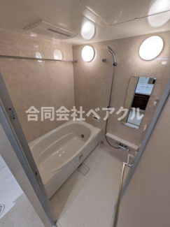 【浴室】 | STANDZ西院 | コンパクトで使いやすいお風呂です