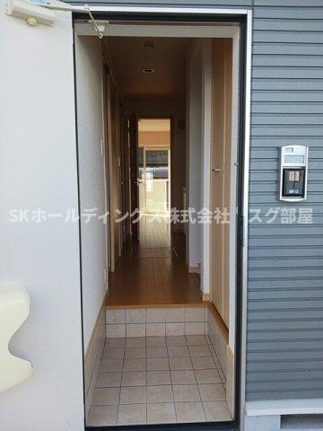 グランシャリオ　ジュモーの玄関