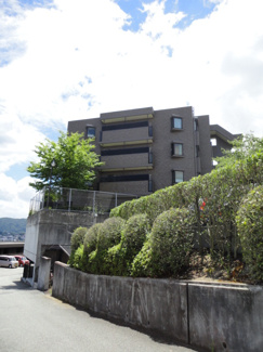 【外観】 | サニーフラット川西緑台　3階