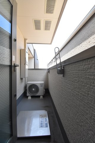 フジパレス住吉沢之町Ⅰ番館のバルコニー