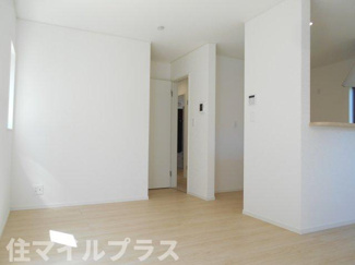 【居間・リビング】 | 郡山市八山田西2丁目新築一戸建て6棟 | 居間です