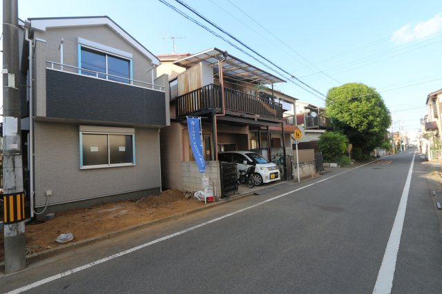 【東大和市南街２丁目の外観|第二小学校まで徒歩1分、第二中学校まで徒歩4分。通学負担が軽減されます