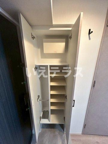 レジュールアッシュ神戸湊川公園の収納
