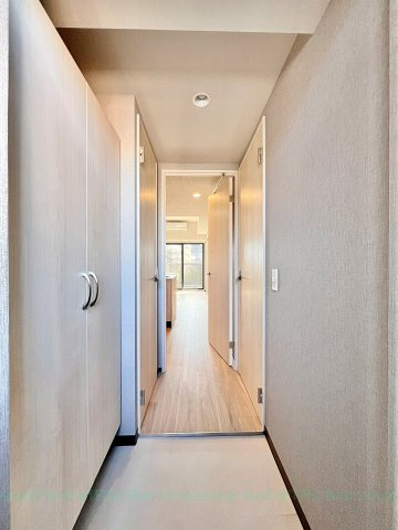 LiveFlat千種WESTの玄関