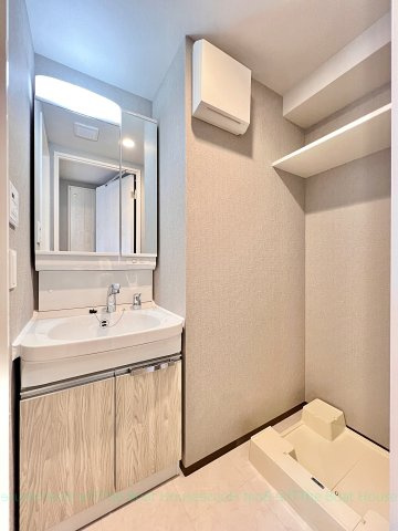 LiveFlat千種WESTの洗面所