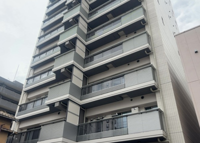 【構造・工法・仕様】 | リビオレゾン八王子レジデンス | ＲＣ造、Reinforced Concreteは直訳すると補強されたコンクリートです。主に柱や梁・床・壁が鉄筋とコンクリートで構成おり、鉄筋を組んだ型枠にコンクリートを流し込んで固めたものを指します。
