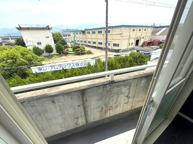 フォンタル西板持A棟のバルコニー