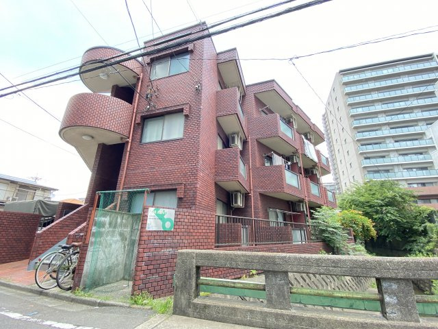 煉瓦館72