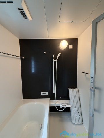 厚木市妻田西第15　新築戸建　全2棟1号棟の浴室