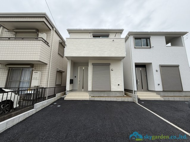 厚木市妻田西第15　新築戸建　全2棟1号棟