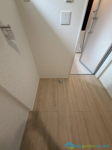 厚木市妻田西第15　新築戸建　全2棟1号棟のランドリースペース