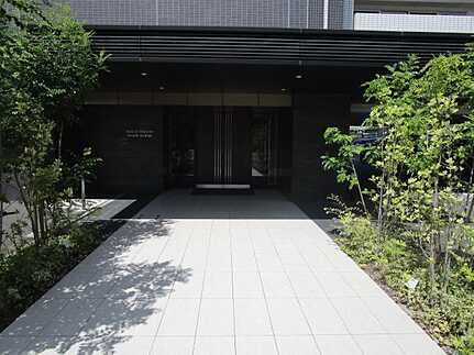 ソシオ緑井リバーシーンのエントランス