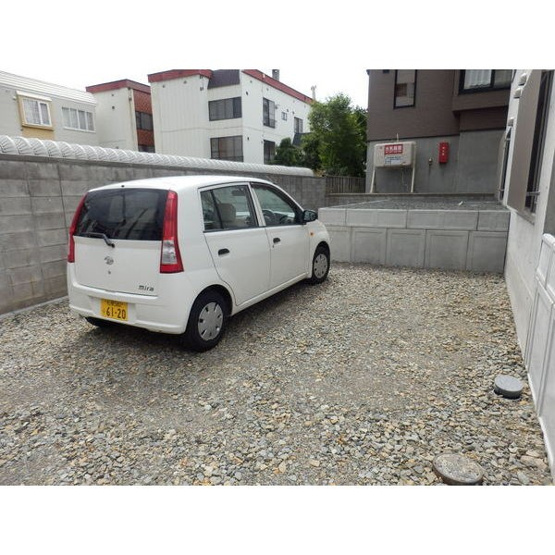 【駐車場】Sapporo House