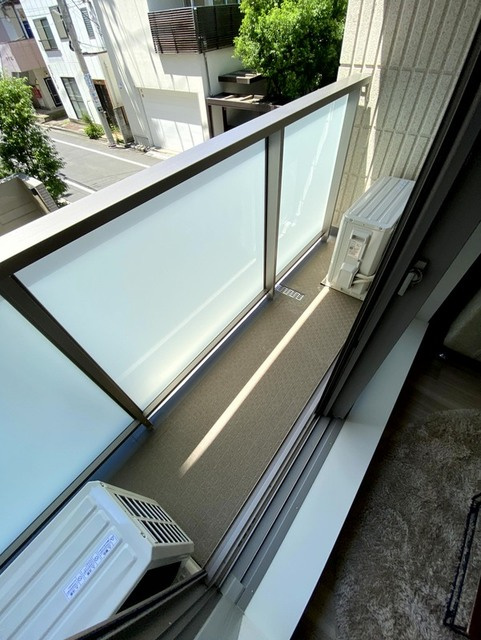 ブレント新町のバルコニー