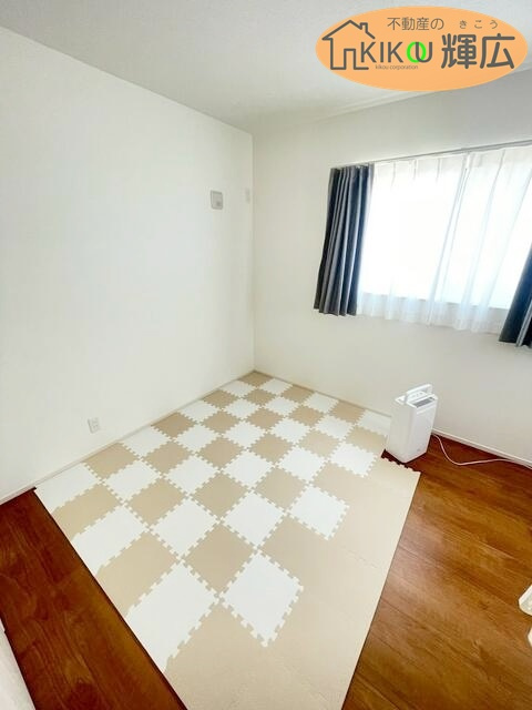 姫路市飾磨区阿成渡場　中古戸建の子供部屋