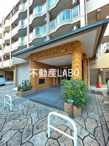 ライオンズマンション大正のエントランス