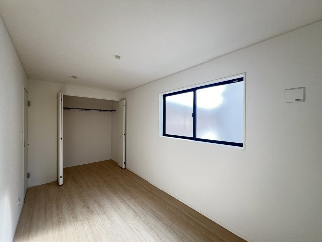 大和高田市築山第５の寝室|洋室6.2帖　クローゼット付き